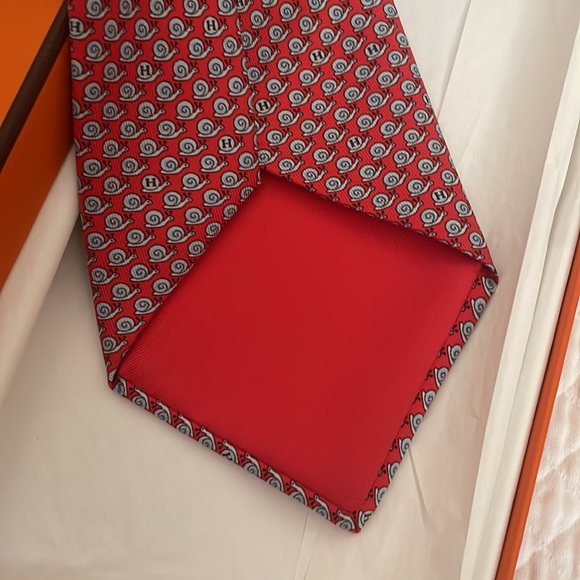 Hermes - Paris Necktie - Picture 5 of 12